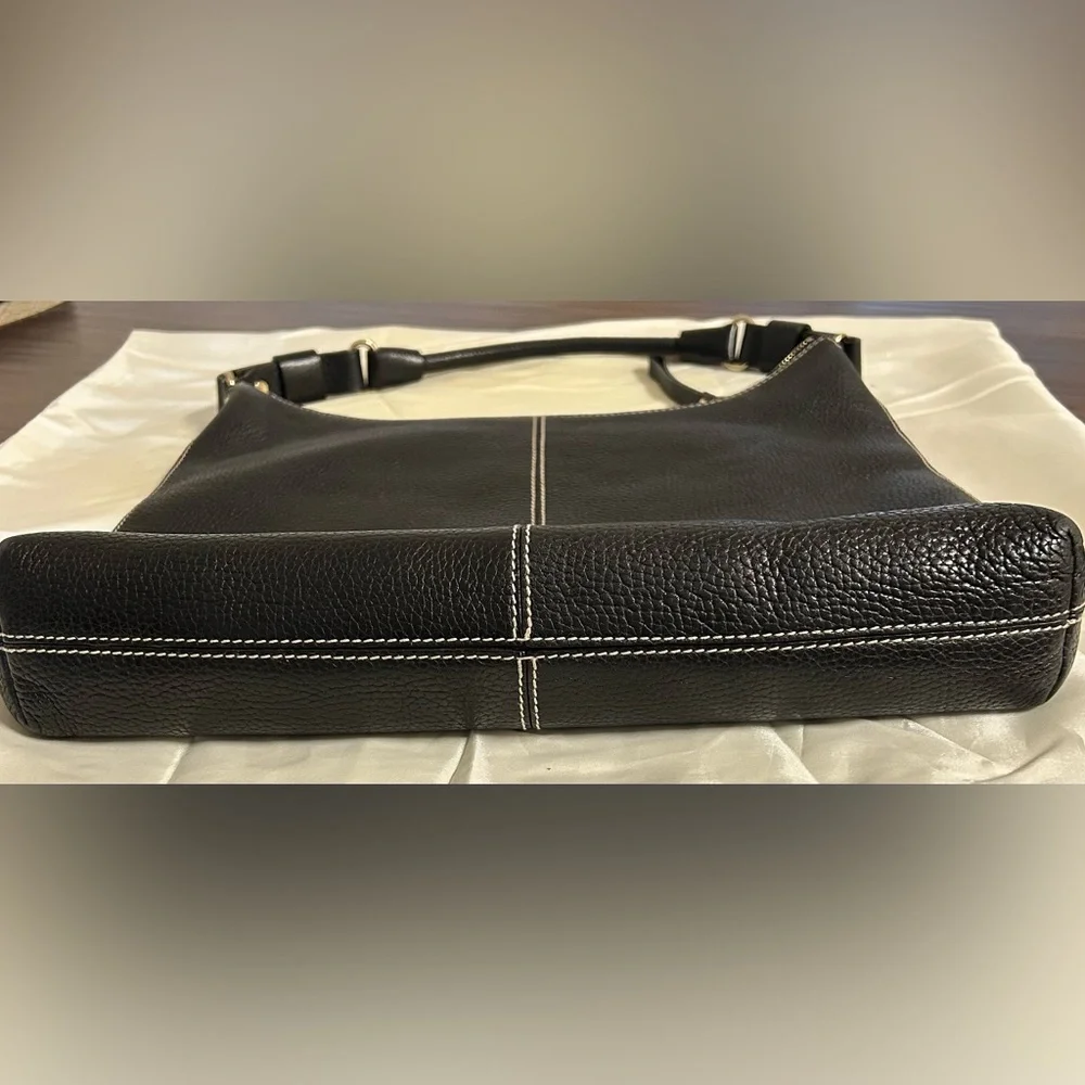 vintage Kate Spade Black Pebbled Cow Leather, very soft, Shoulder Bag.